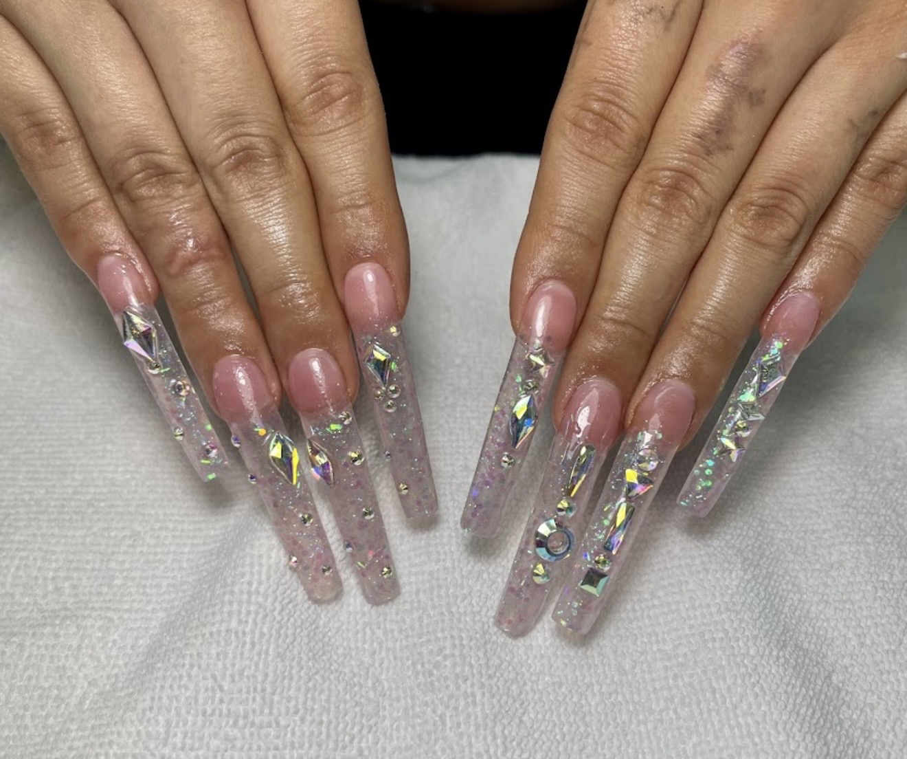 Long crystal-filled gel extensions